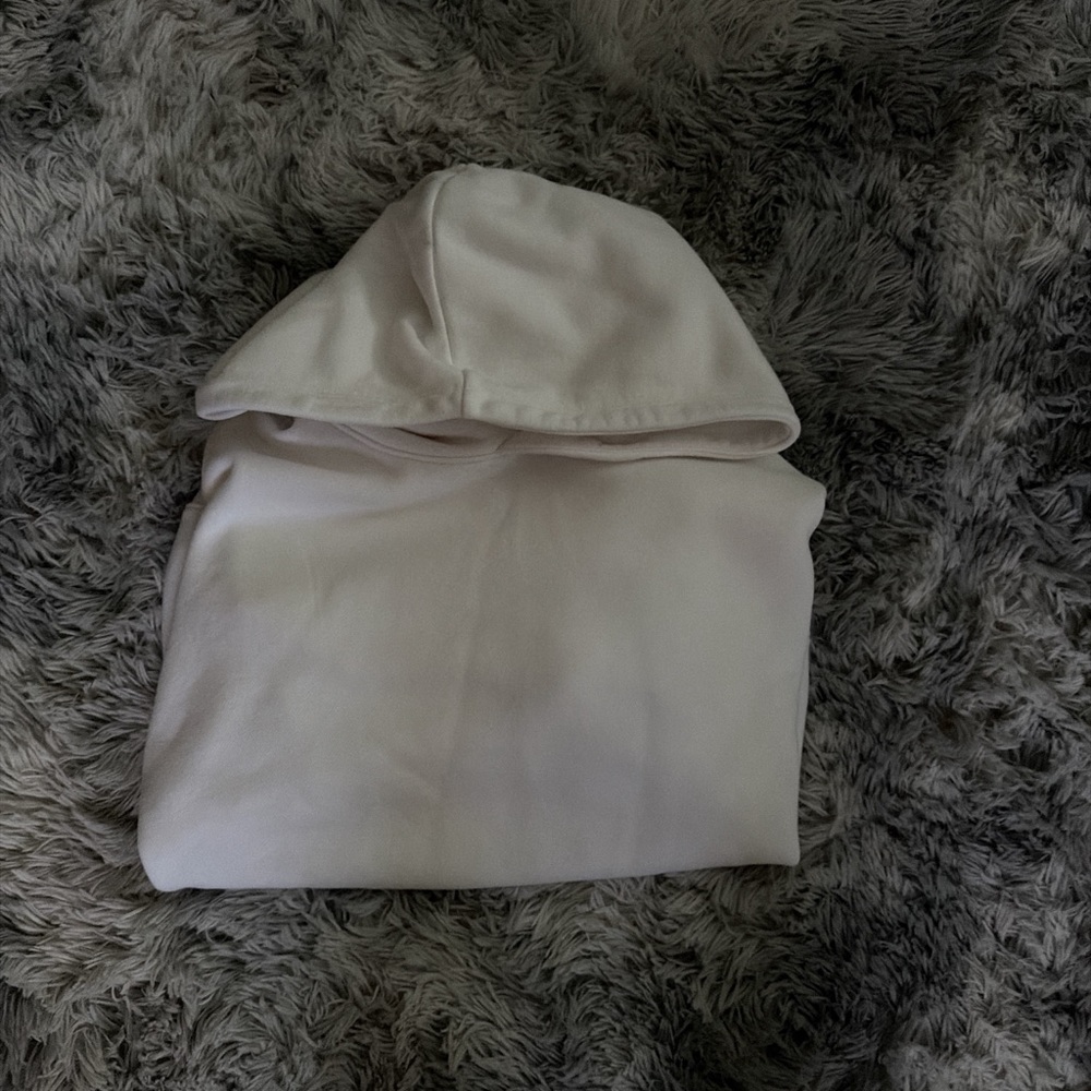 American Eagle Outfitters Soft White Hoodie